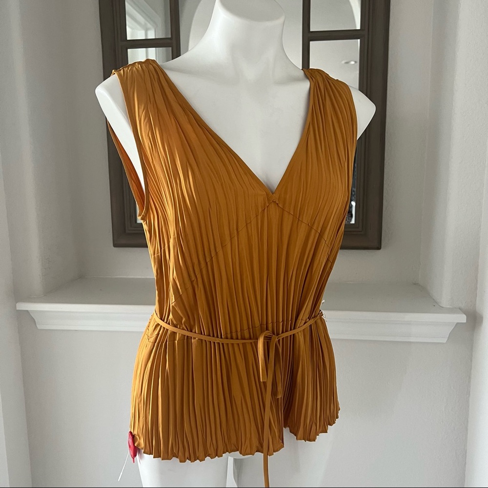 Vince Pleated Peplum Top Blouse in Gold Orange, Size M New with Tag - Picture 4 of 8